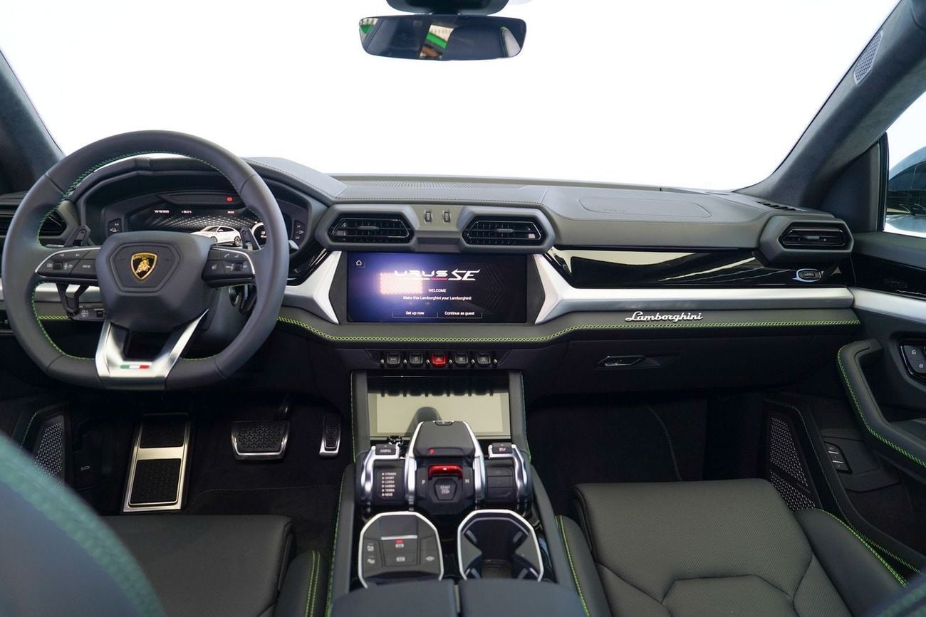 لامبورغيني اوروس STD SE 4.0T V8