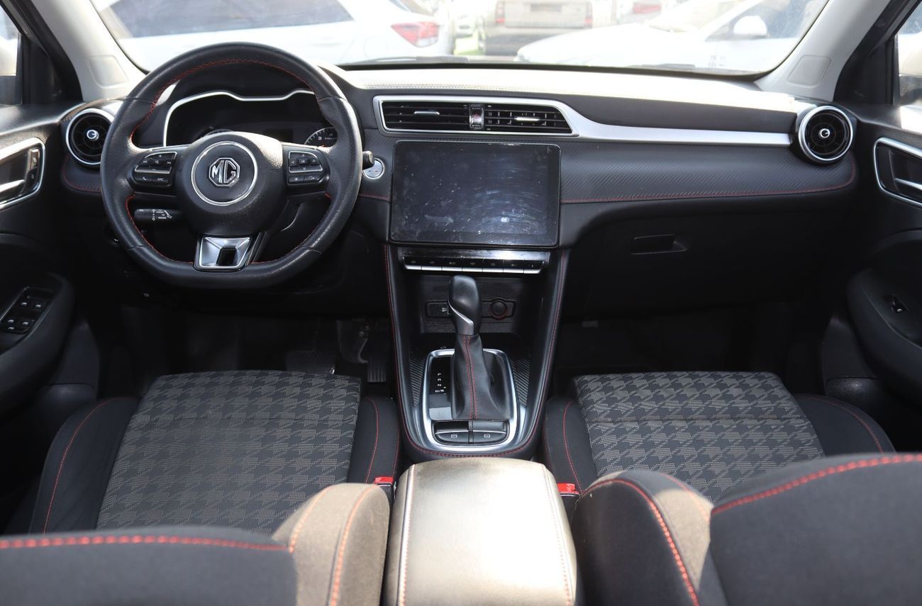 أم جي ZS ام جى ZS  - موديل 2024  -  خليجى - بدون حوادث - محرك  1.5L - بحاله ممتازه