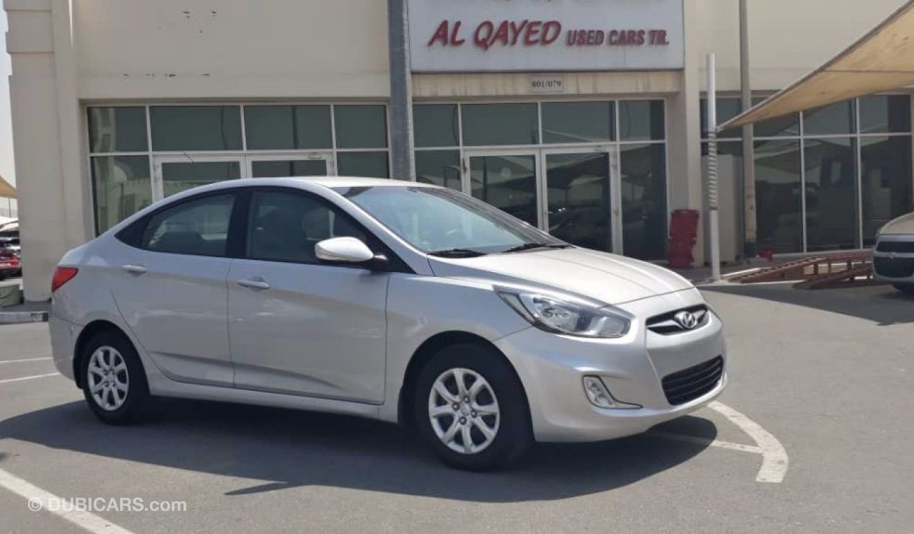 Hyundai Accent السياراة نظيفة جدا في حالة ممتازة ضمان شاسيه جير ماكينة