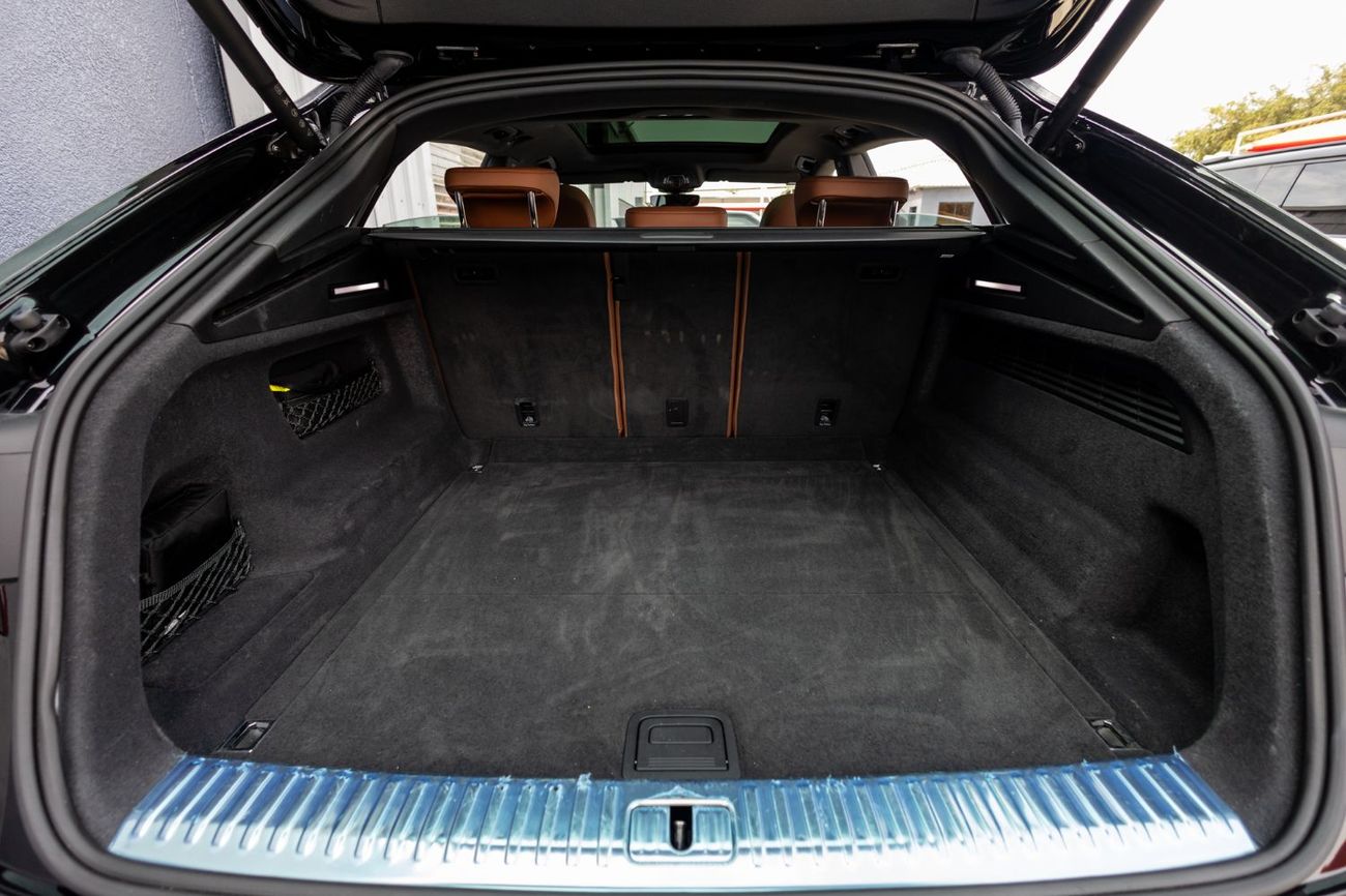 أودي Q8 55 TFSI quattro (340 HP)