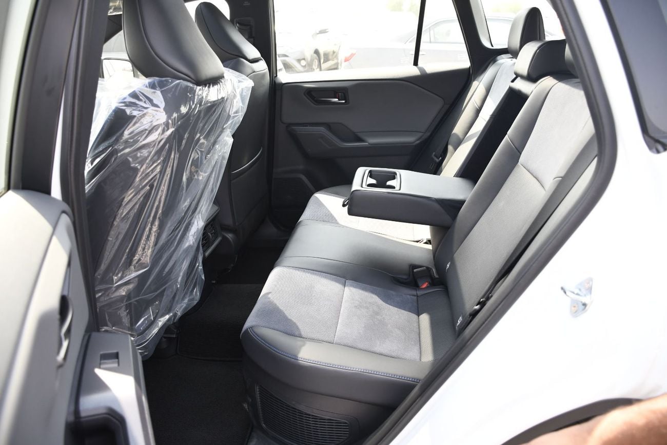 تويوتا راف ٤ VXR HEV 2.5L  Auto Park, Radar & Panoramic Roof