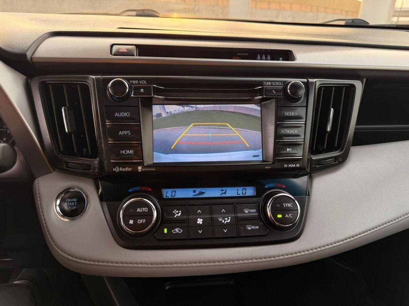 تويوتا راف ٤ VXR XLE