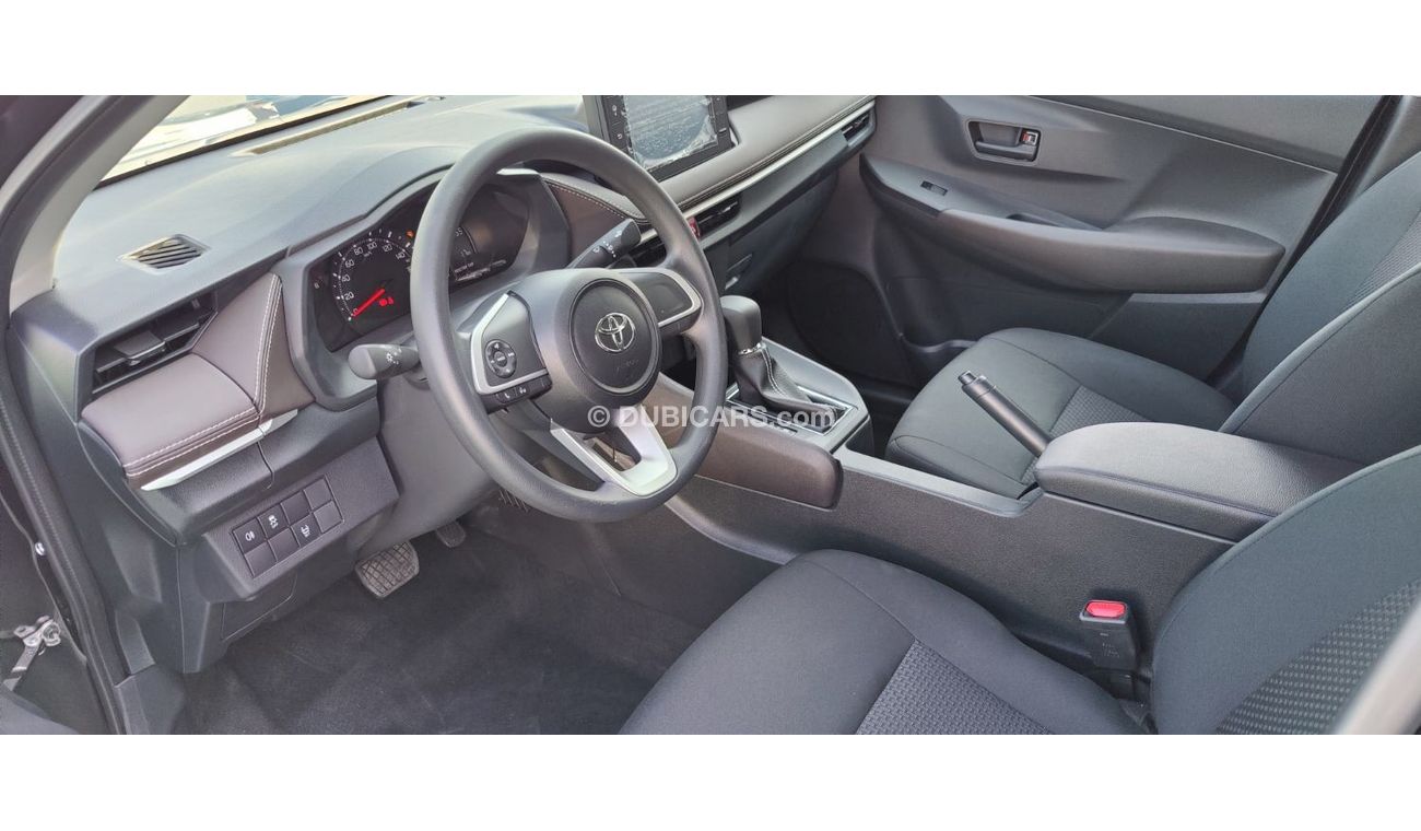 Toyota Yaris TOYOTA YARIS 1.5Ltr STANDARD (EXPORT & LOCAL POSSIBLE)