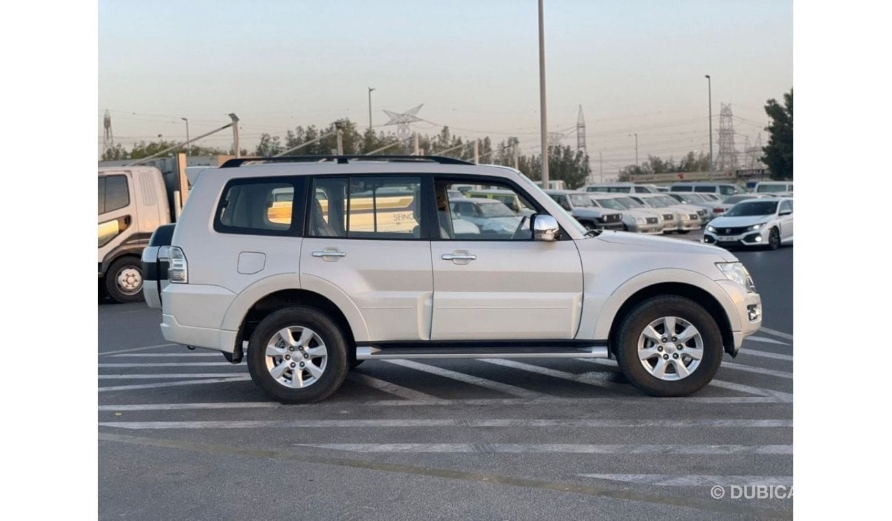 ميتسوبيشي باجيرو 2019 Mitsubishi Pajero GLS 4x4 Sunroof - 100% No Accident / Export Only