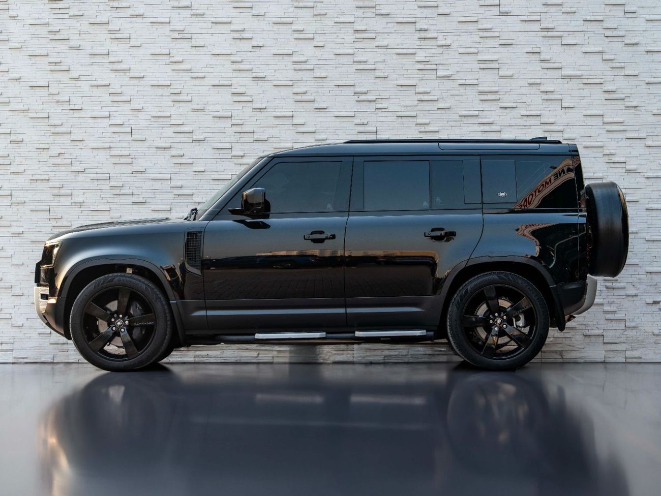 لاند روفر ديفندر P400 110 SE 3.0L (5 Seater)