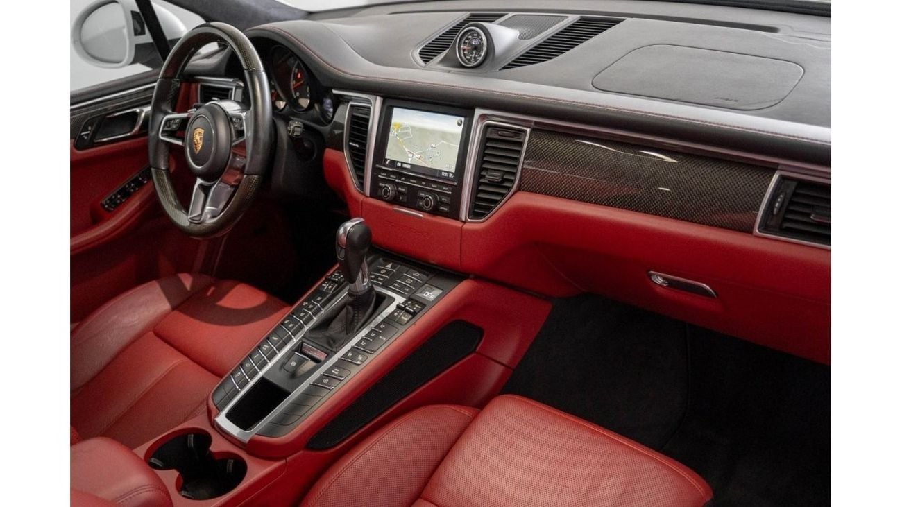 Porsche Macan 2015 Porsche Macan Turbo / Full-Service History / Two Years ARM Service Pack