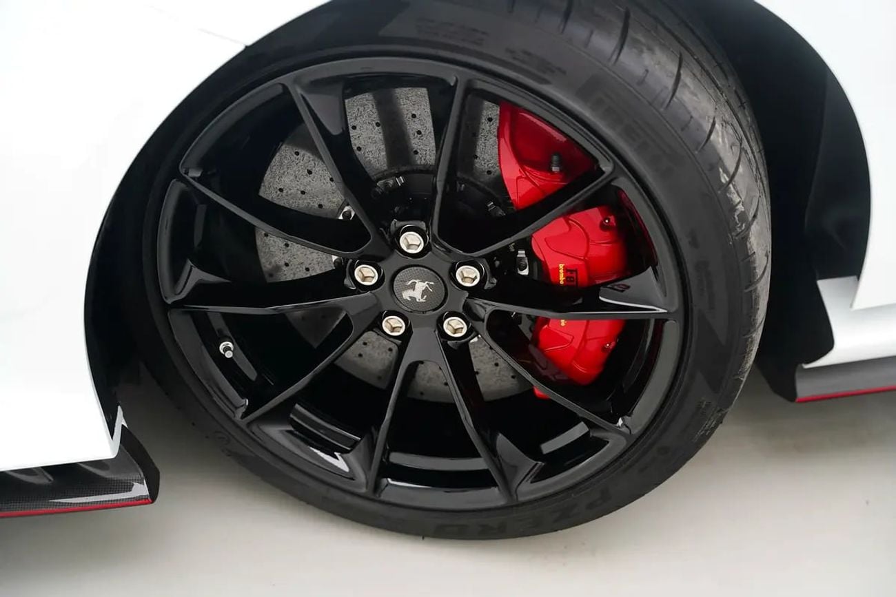 فيراري 812 GTS COMPETIZIONE APERTA WITH 7 YEARS SERVICE CONTRACT