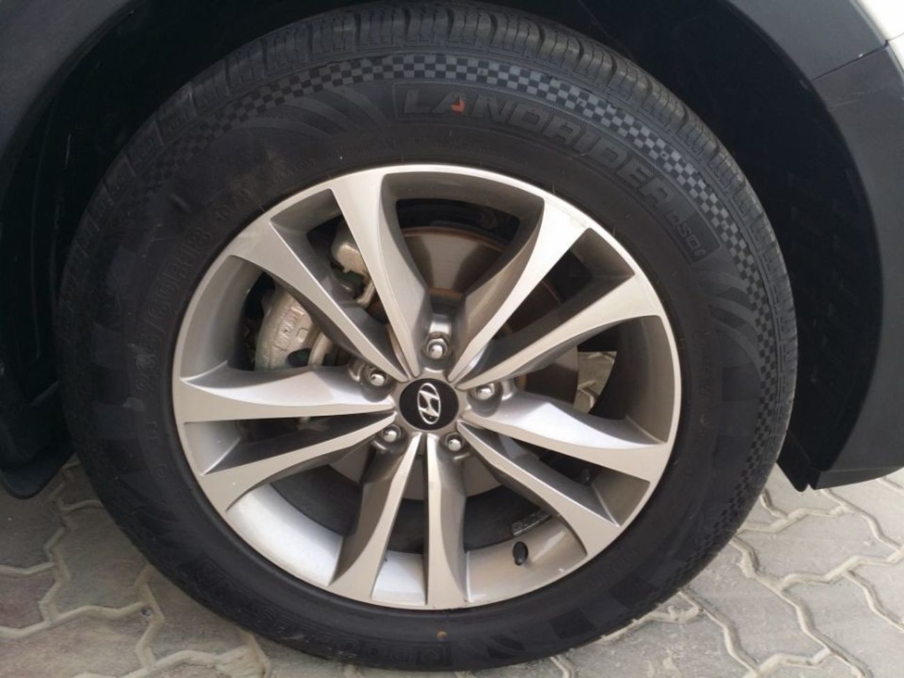 هيونداي سانتا في خليجي 4سلندر رقم3ويل2سنكل2.4سي سي