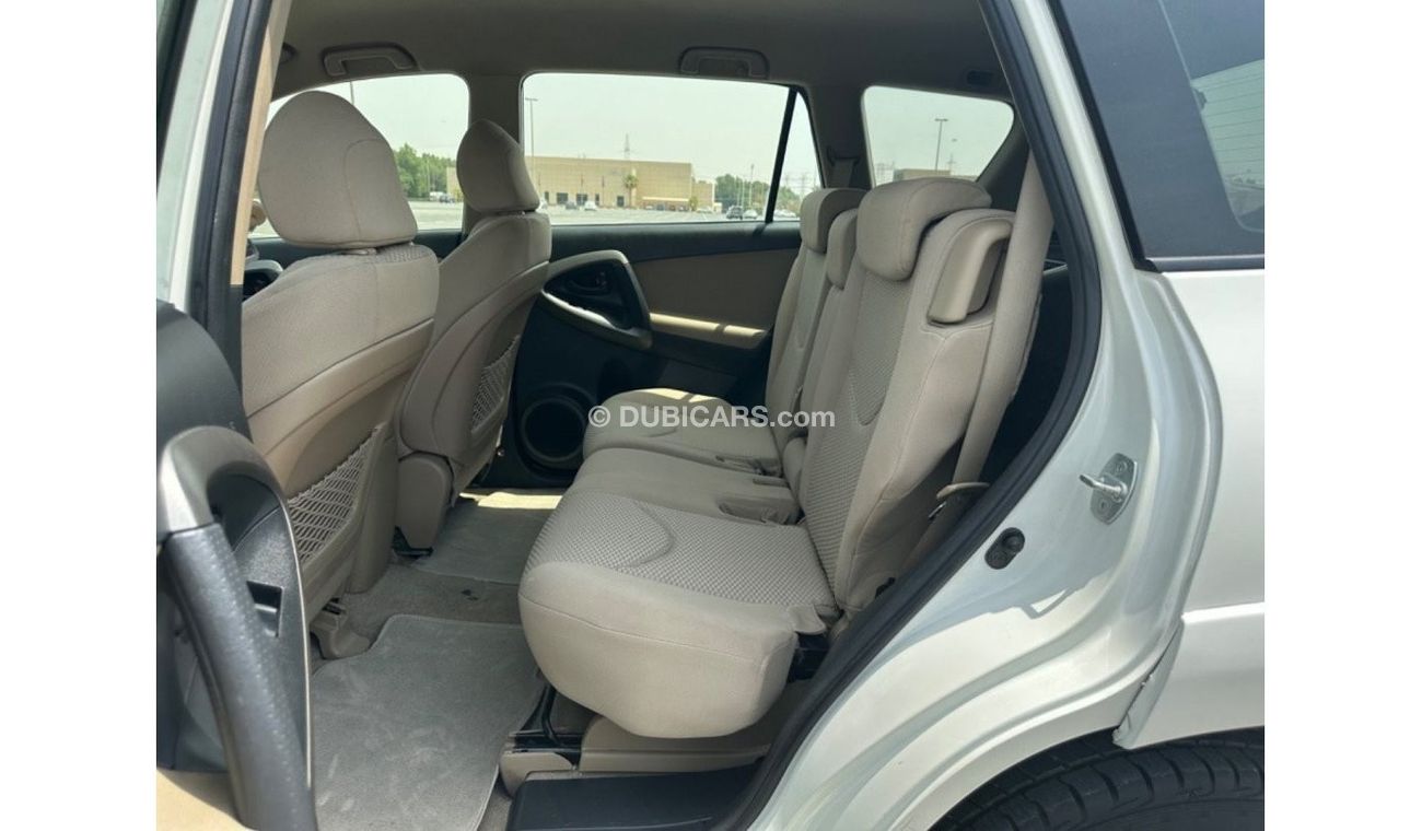 Toyota RAV4 MODEL 2012 GCC CAR PERFECT CONDITION inside and outside f