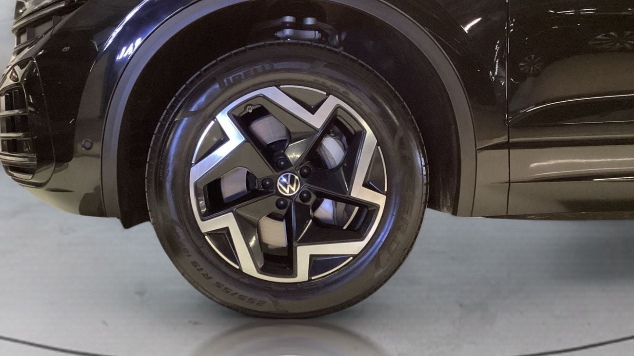 Volkswagen Touareg Elegance 2 3.0L Elegance | Guaranteed Warranty | 0 Down Payment