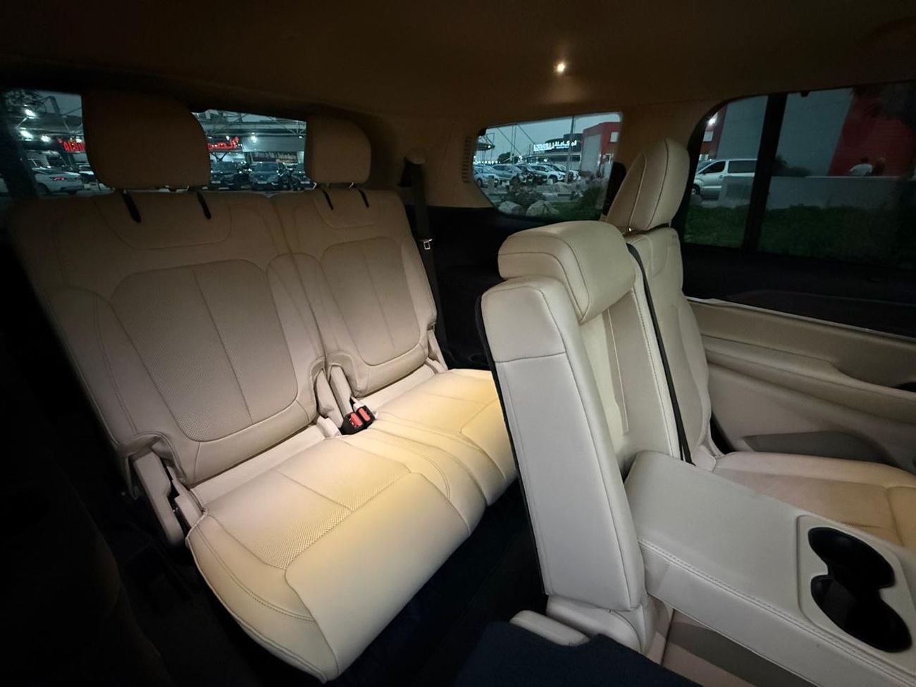 جيب جراند شيروكي LIMITED PLUS L Limited 3.6L