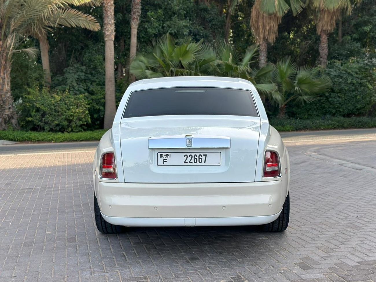 رولز رويس فانتوم 2007 | GCC Specs | V12 6.75L | Mansory Rims | Ultra Luxury | Timeless Design | Powerful V12