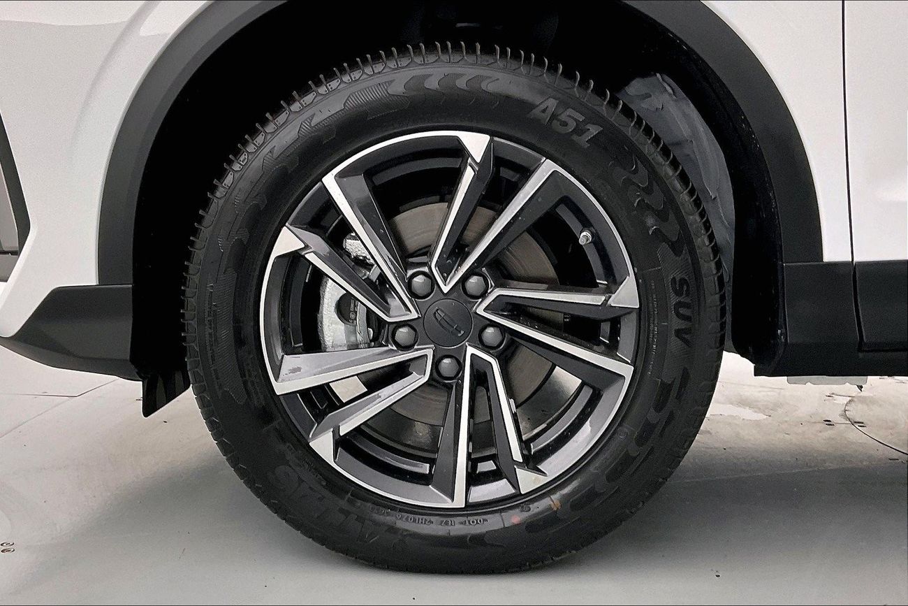 Geely Coolray GL | 1 year free warranty | 1.99% financing rate | Flood Free