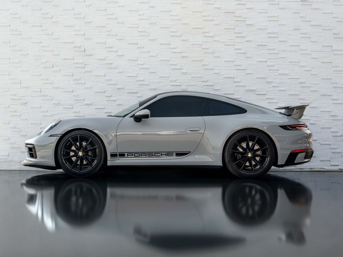 Porsche 911 CARRERA T Porsche 911 Carrera 2024