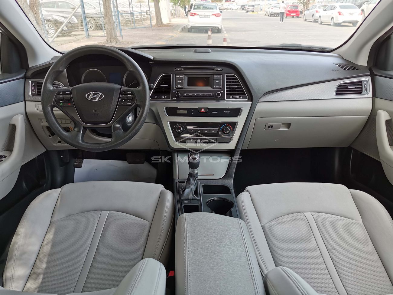 Hyundai Sonata 2.4L, 16" Rims, DRL LED Headlights, Drive Mode, Bluetooth, Fabric Seats, Dual Airbags (LOT # 831)