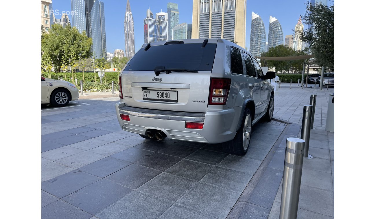 Jeep Grand Cherokee SRT8