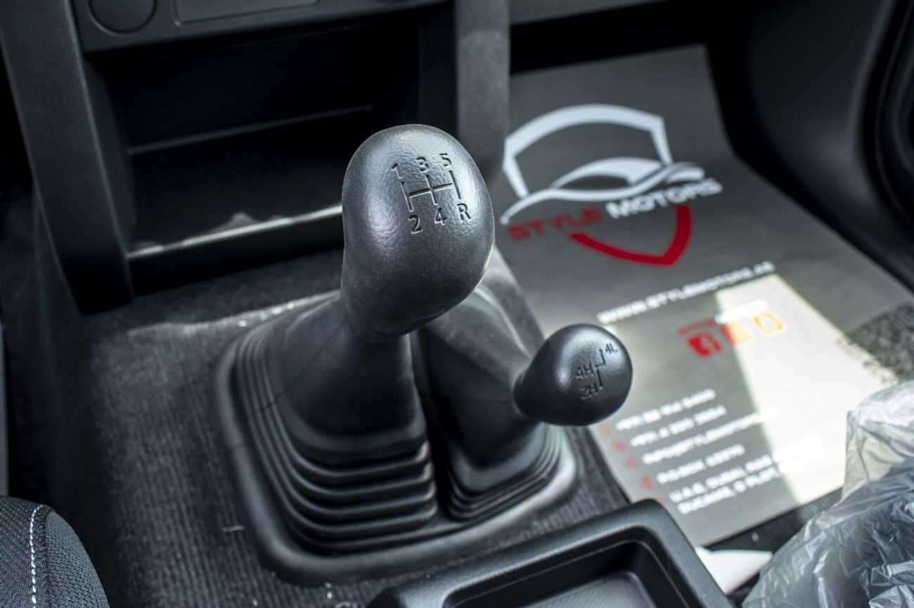 Mitsubishi L200 MITSUBISHI L200 PETROL GLX 2.4L 2025