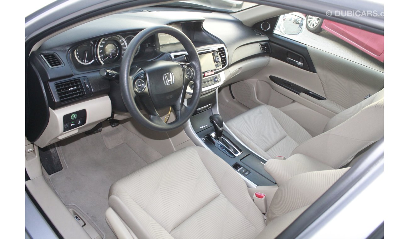 Honda Accord 2.4L 2016 MODEL WITH SUNROOF