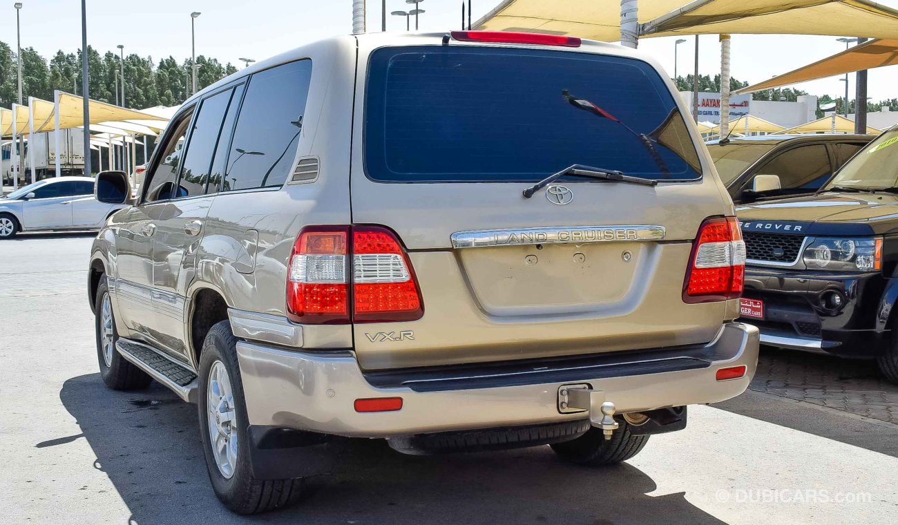 Toyota Land Cruiser VXR V8