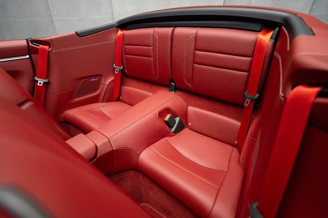 Porsche 911 Carrera 4S 3.0L (380 HP) Convertible