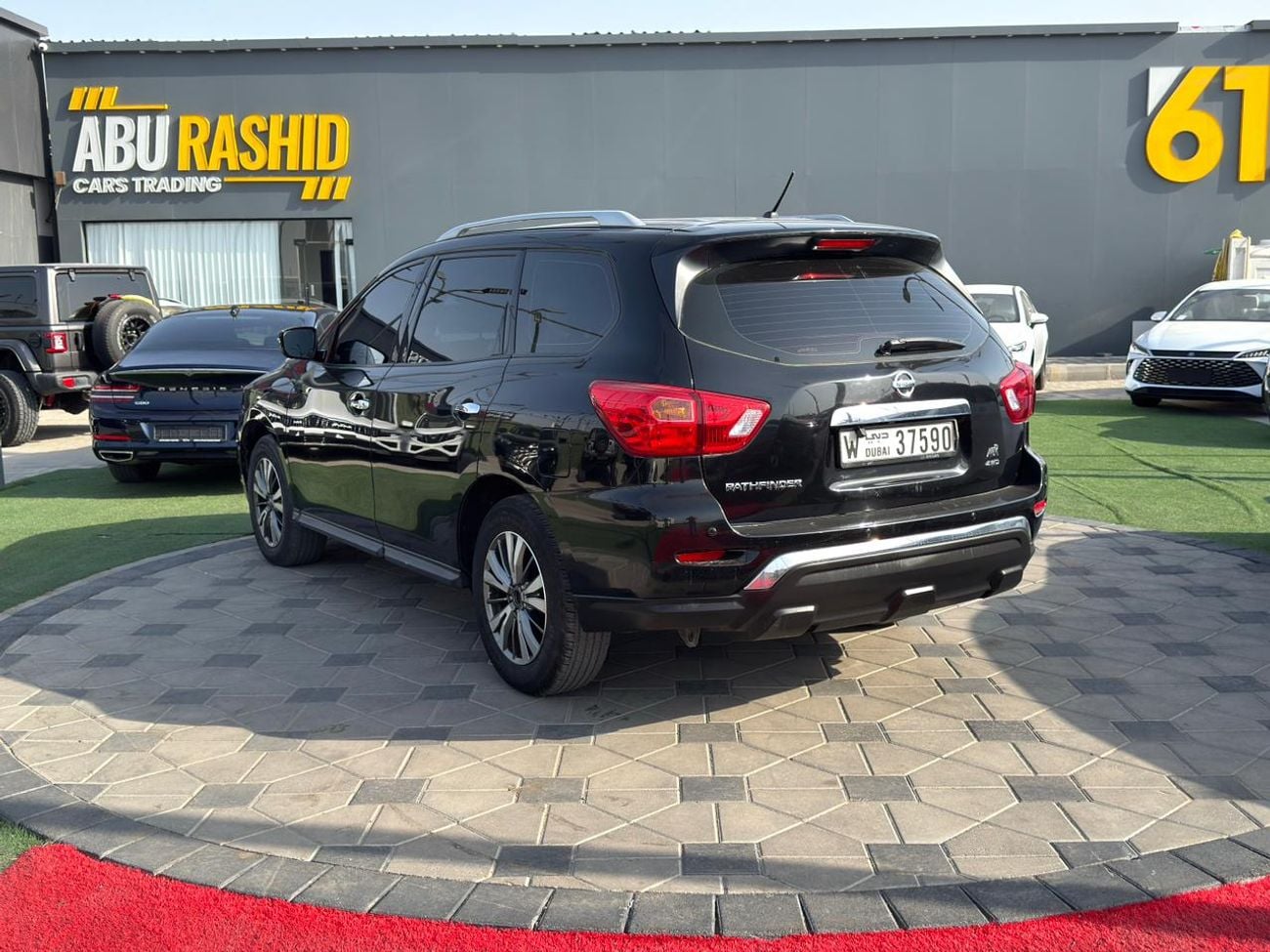 Nissan Pathfinder SL 3.5L (260 HP) 4WD