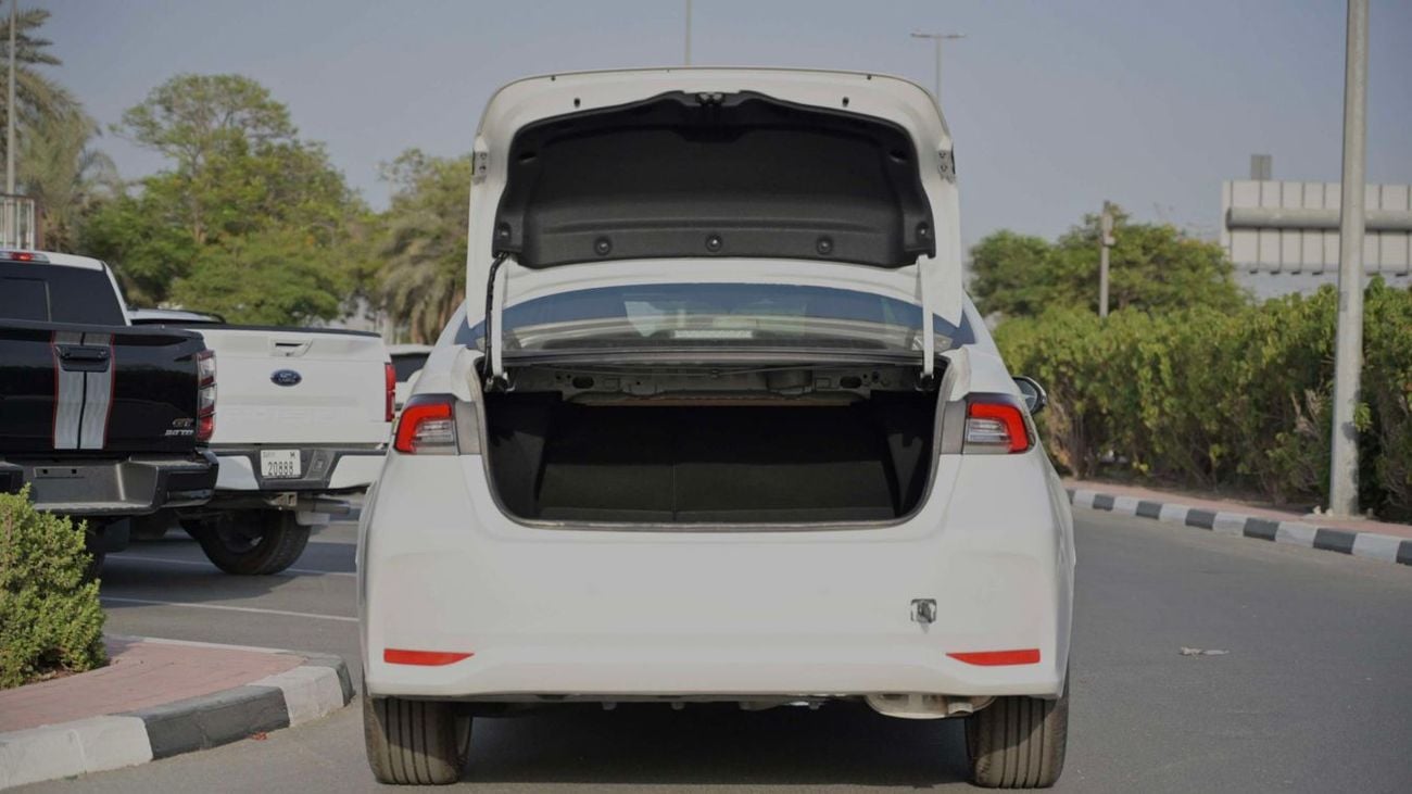 Toyota Corolla GLI 1.8L TOYOTA COROLLA GLI 1.8 HYBRID -2024YM