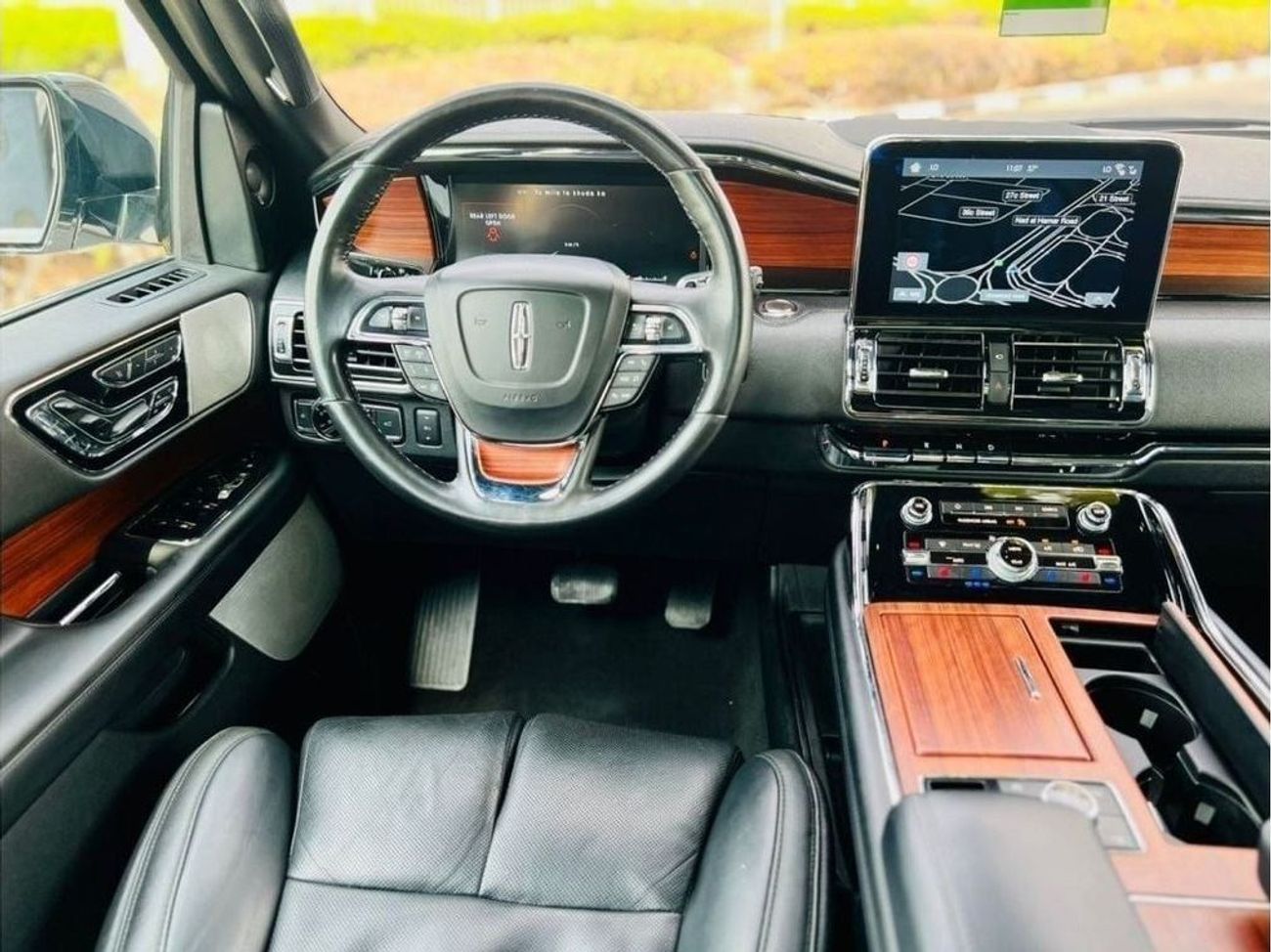 لينكولن نافيجاتور LINCOLN NAVIGATOR | RESERVE | GCC SPECS | YEAR 2019 |  SERVICE HISTORTY | FLEXIBLE DOWN PAYMENT EMI