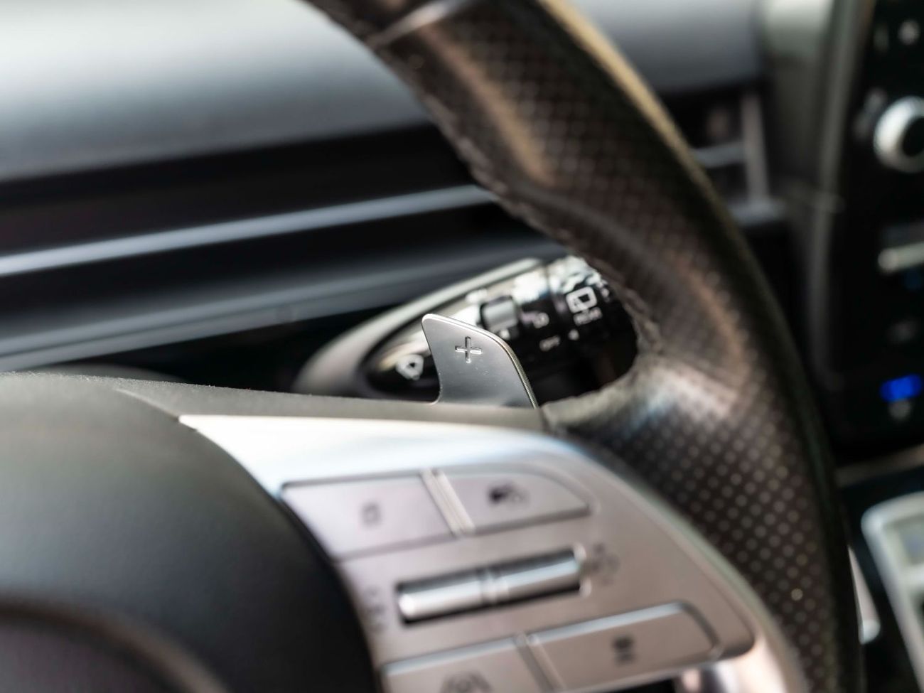 Hyundai Staria 3.5L Luxury (7 Seater)