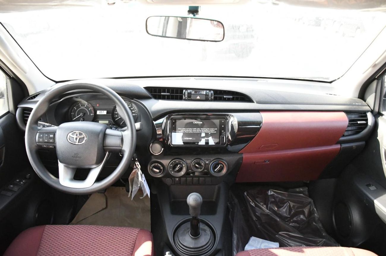 Toyota Hilux GL 2 2.4L AWD Hilux 4x4 Double Cabin Pick up 2400 cc manual transmission