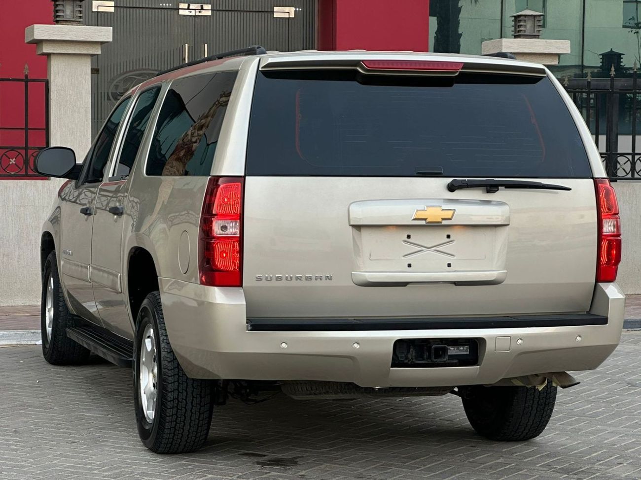 Chevrolet Suburban LS