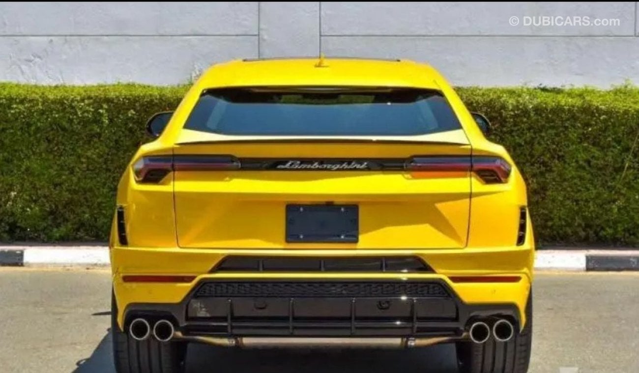 Lamborghini Urus 4.0L TWIN-TURBO V8 2023