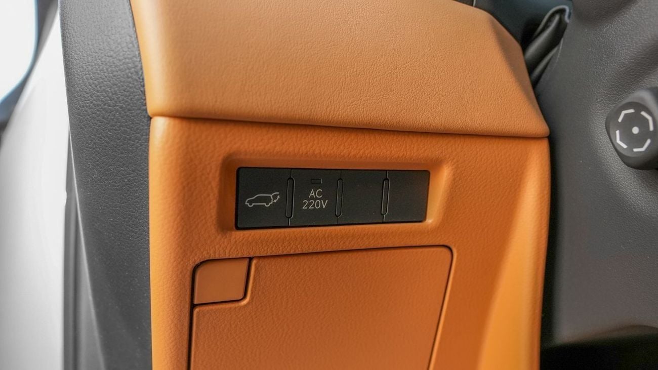 لكزس LX 700h 2026 Lexus LX700h Signature 3.5L AT Hybrid (White) 5 Seats