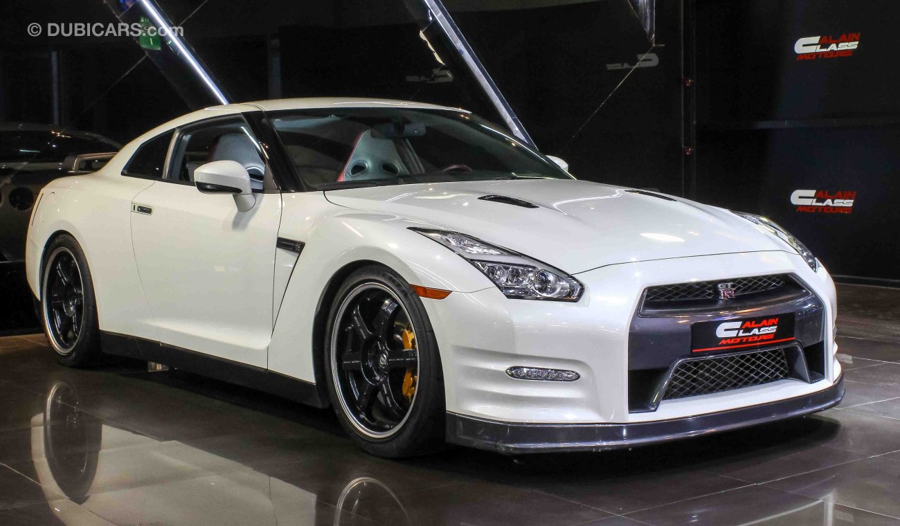 Nissan GT-R