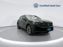 Volkswagen Touareg Touareg Elegance | 15" Innovision Cockpit & Power Latching Doors | GCC Specs