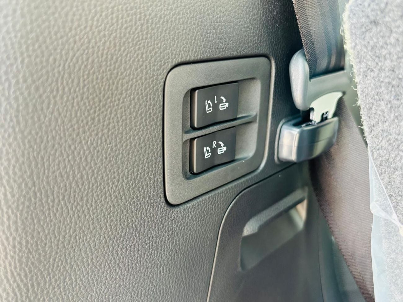 تويوتا لاند كروزر