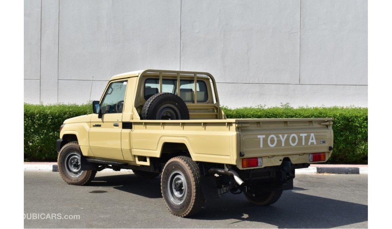 تويوتا لاند كروزر بيك آب 79 SINGLE  CAB V6 4.2L DIESEL 4WD MANUAL TRANSMISSION WITH REAR DIFF. LOCK