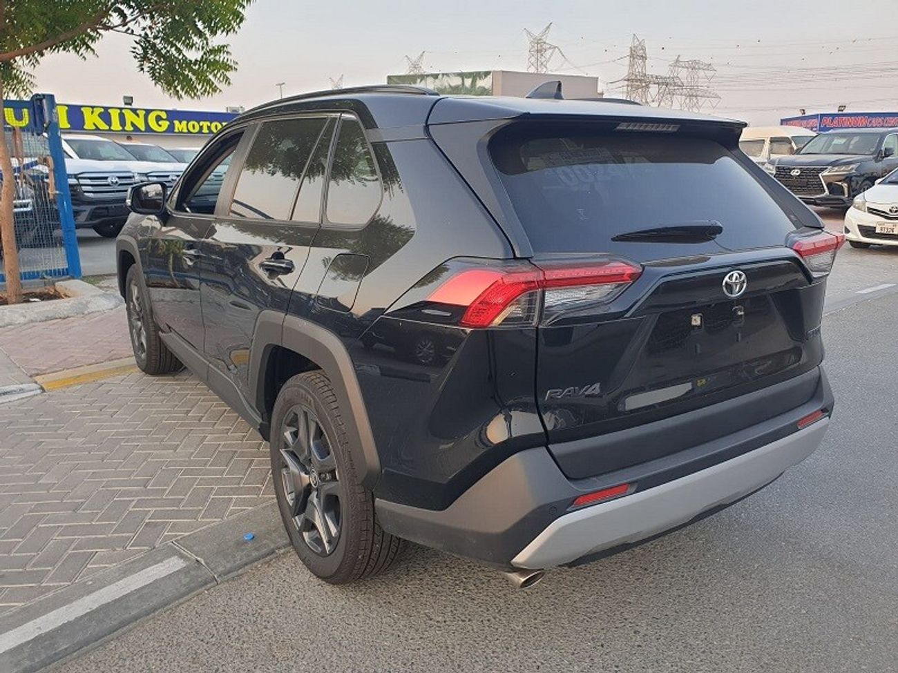تويوتا راف ٤ 2.0L JEEP - PETROL (RHD)