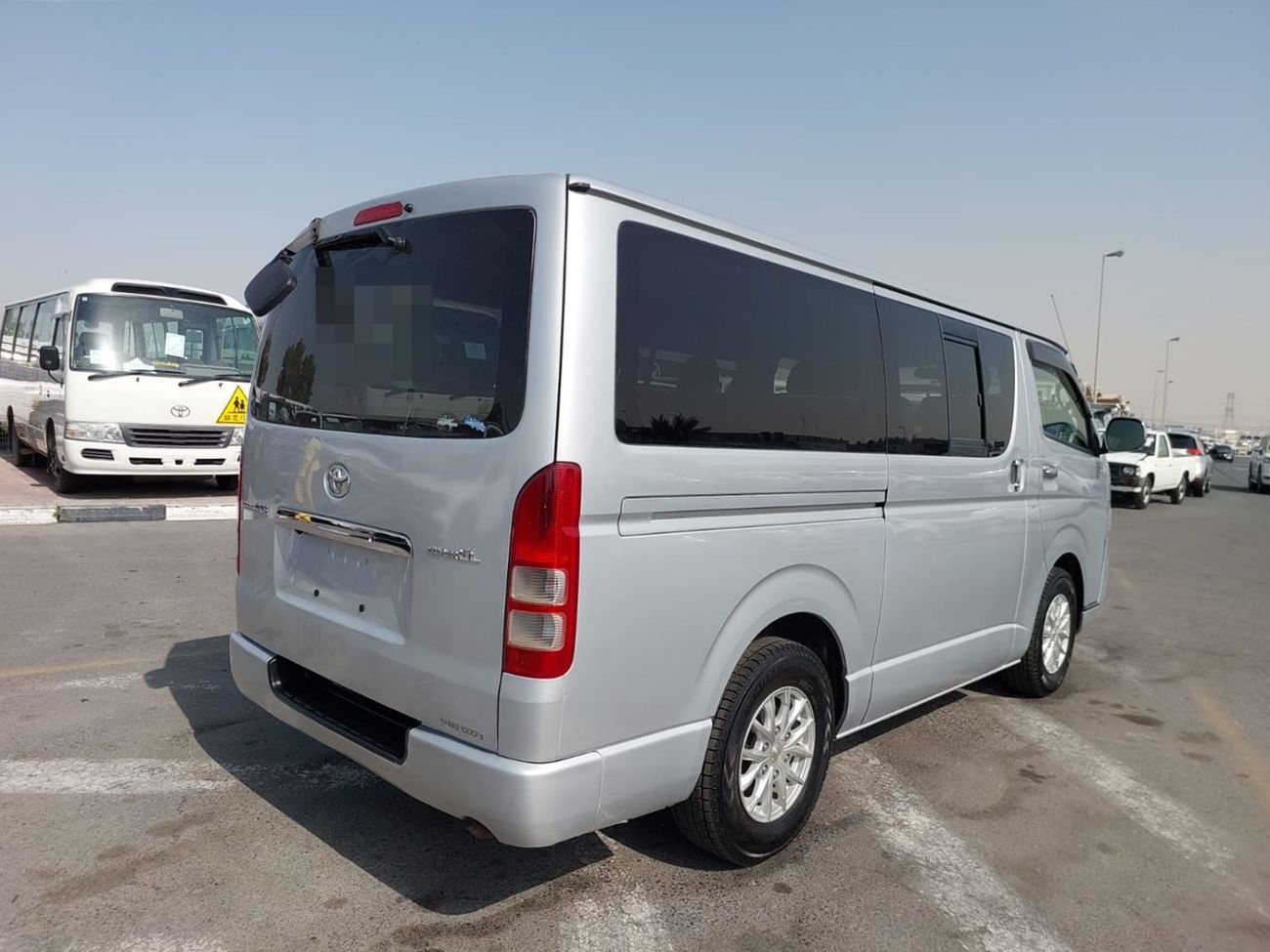 تويوتا هاياس (RAMADAN OFFER) TOYOTA HIACE VAN RHD 2013 MODEL 2.0 L PETROL AUTOMATIC(PM88710)