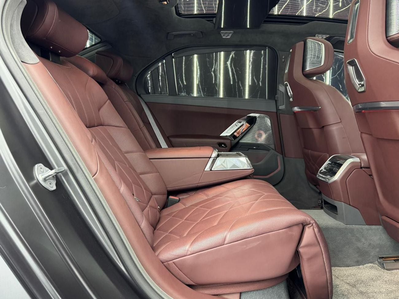 BMW 760i XDRIVE MASTERCLASS M SPORT PACKAGE 4.4L ,V8 ,8 Speed xDrive AWD