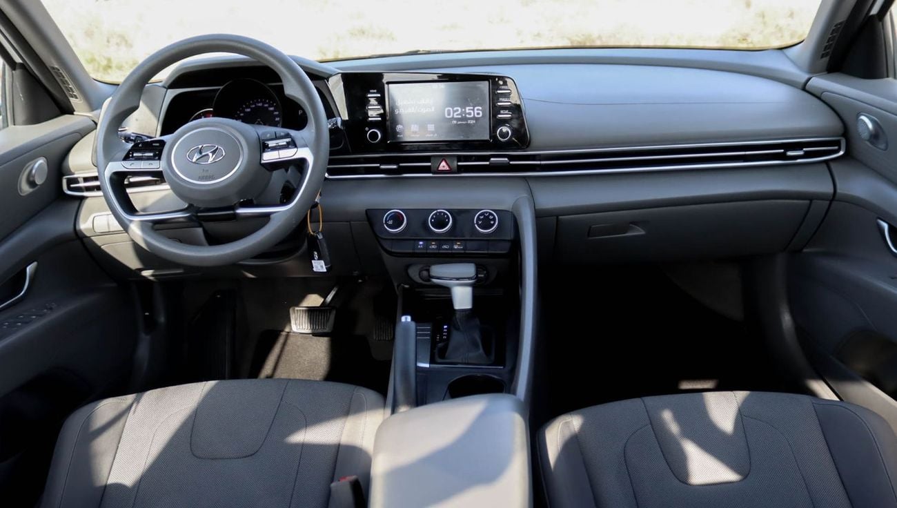 Hyundai Elantra Smart 1.6L Hyundai Elantra 2022 GCC 1.6 L accident-free,  in excellent condition, 706 P.M