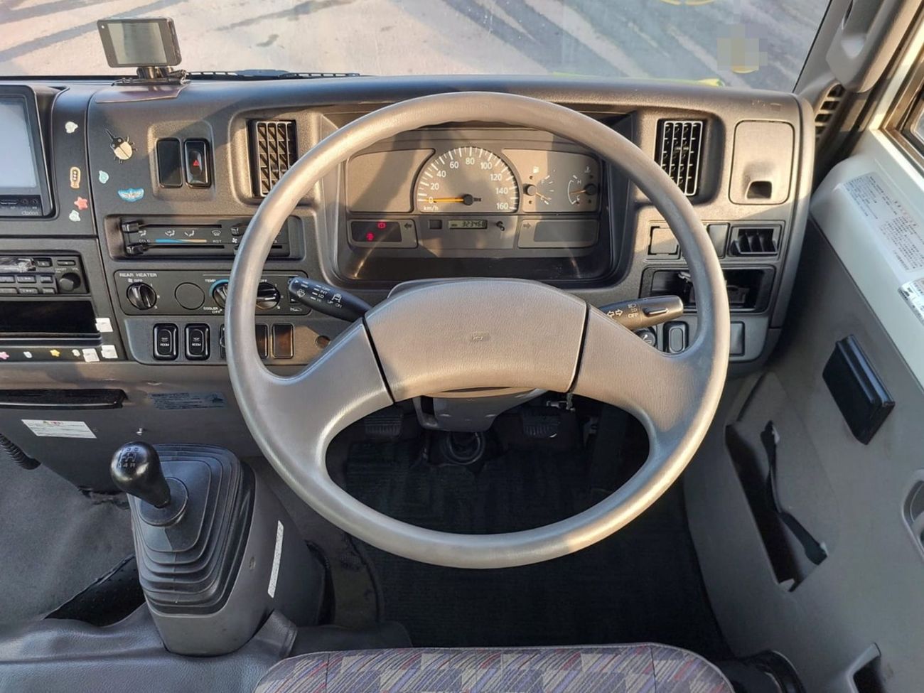 Isuzu Journey ISUZU JOURNEY BUS RHD 2003 MODEL 4.1 L DIESEL MANUAL(PM720009)