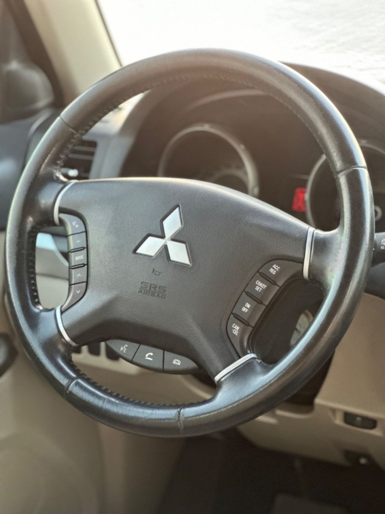 Mitsubishi Pajero Std 3.5L MODEL 2017 GCC CAR PERFECT CONDITION INSIDE AND OUT SIDE