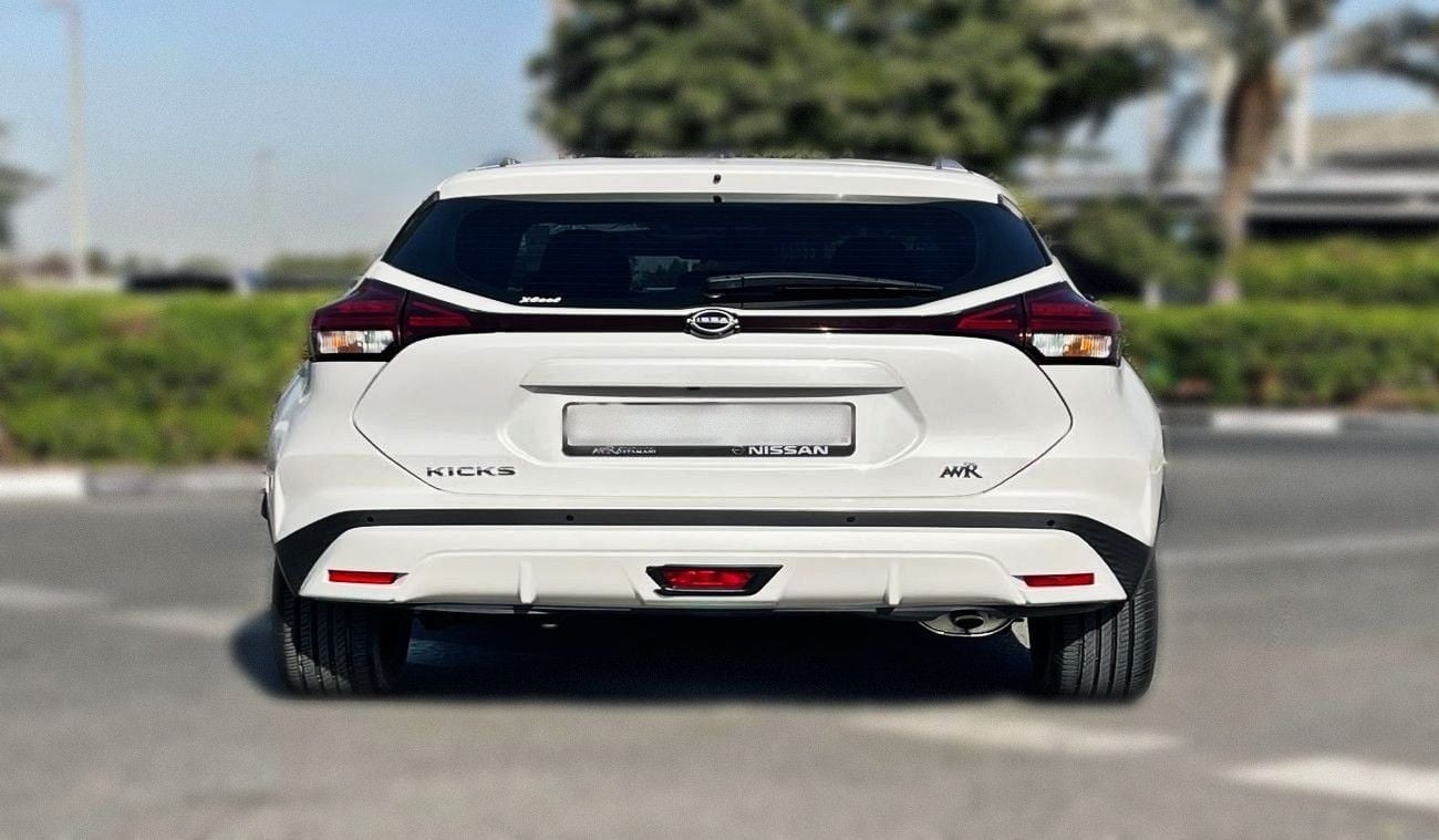 Nissan Kicks SV 1.6L -4CYL AW ROSTAMANI
