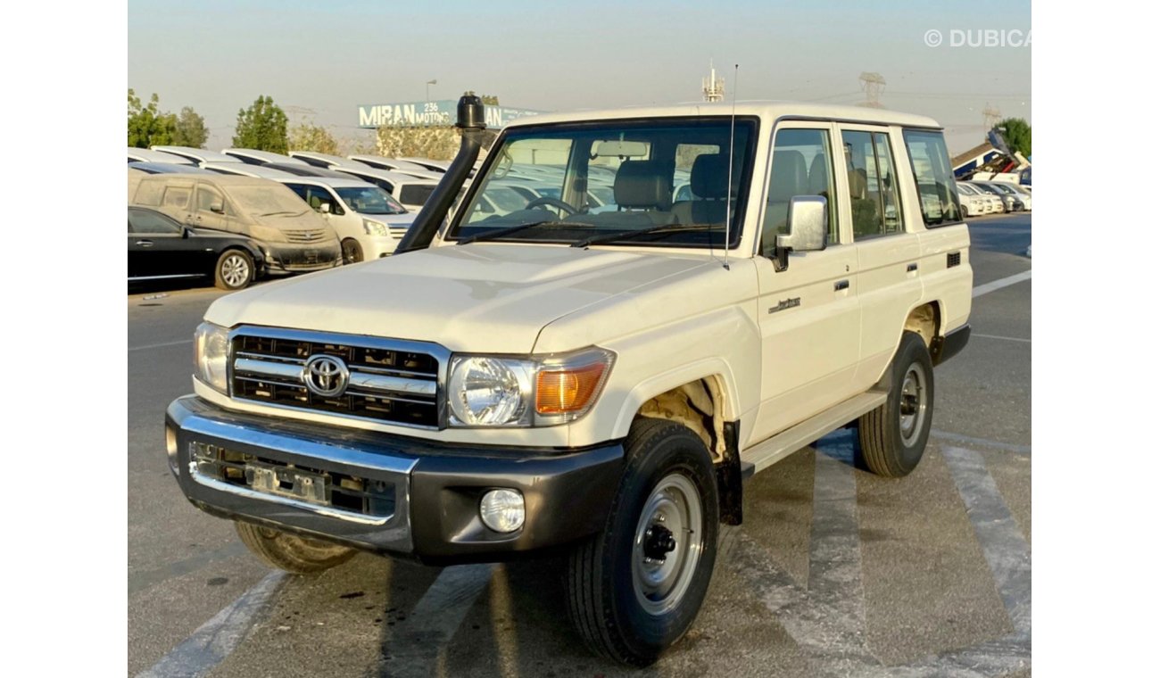 Toyota Land Cruiser 70 Toyota Landcruiser hard top RHD Diesel engine 1HZ car very clean and good condition