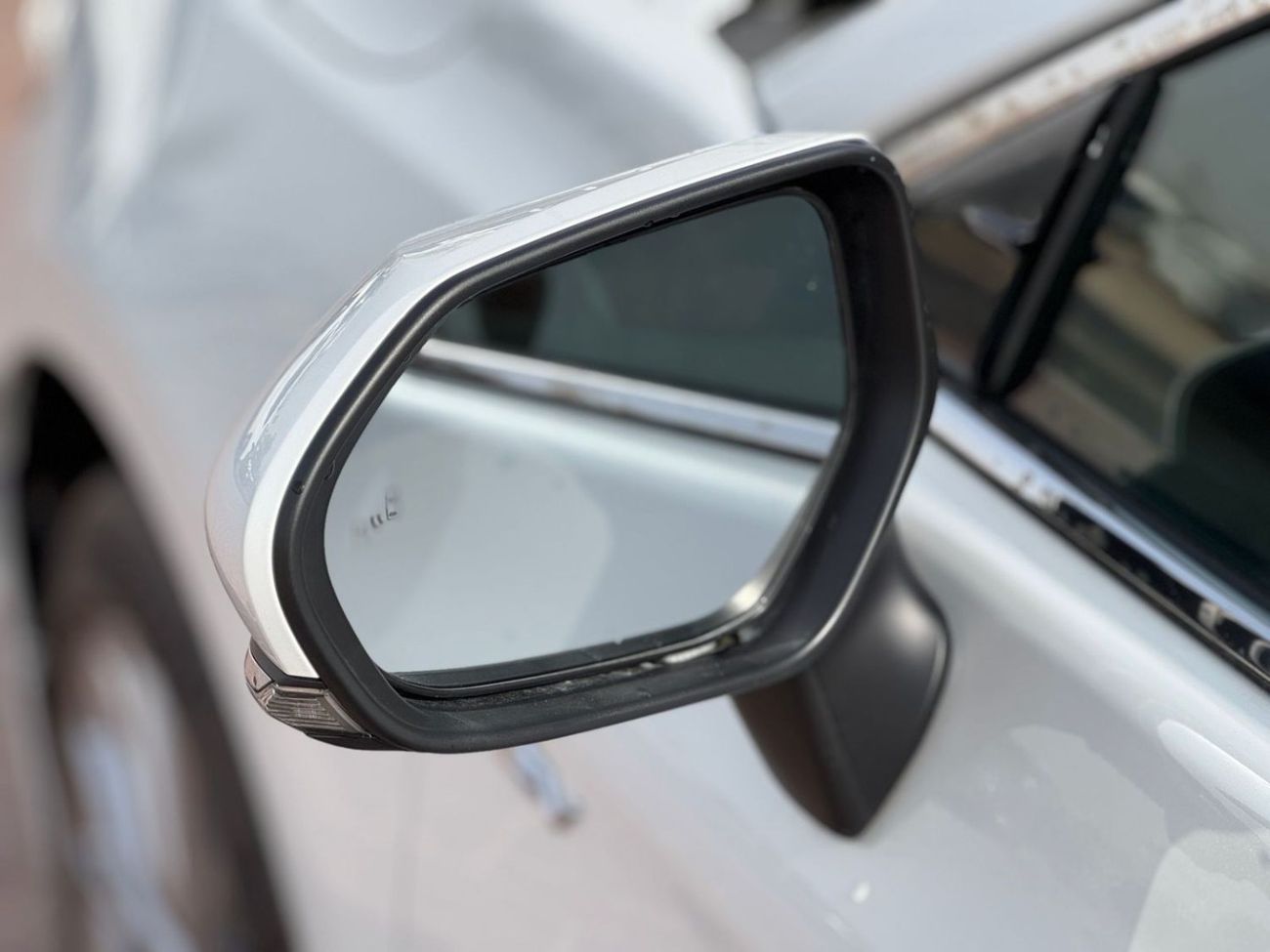 Toyota Avalon TOYOTA AVALON 2.5L HYBRID XLE 2024