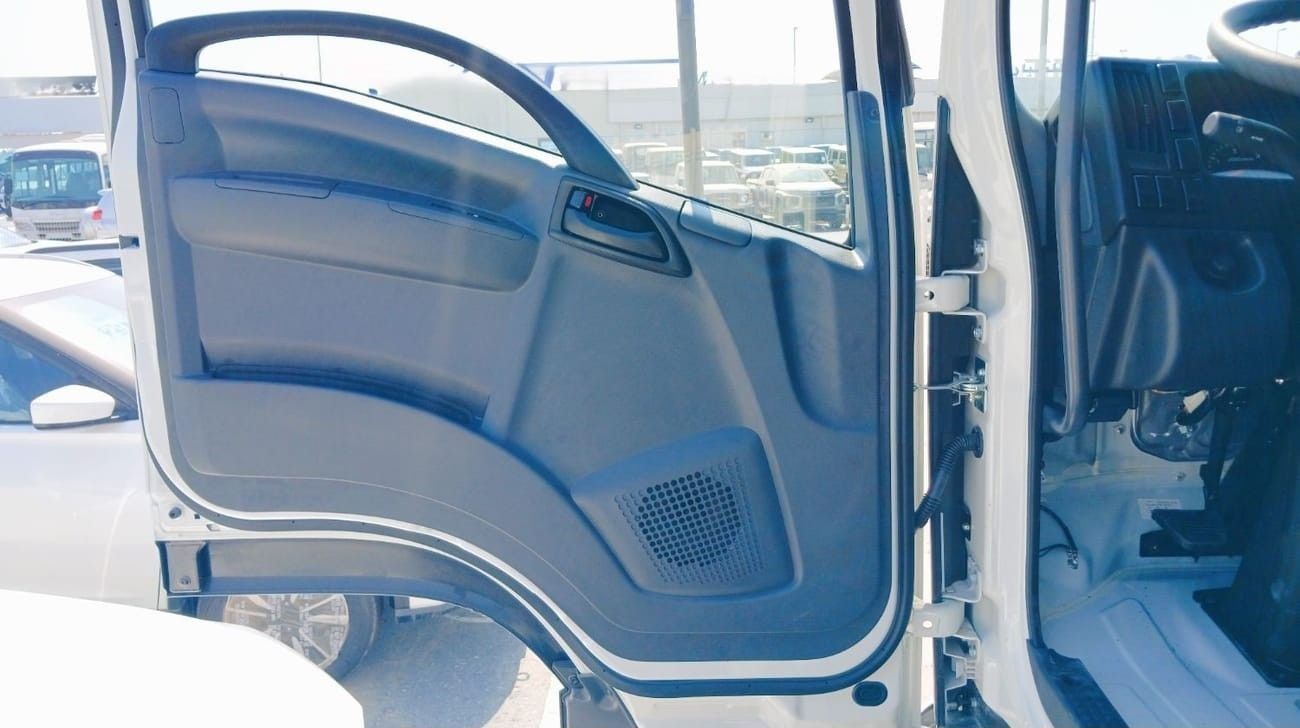 إيسوزو FVR 18 TON 4x2 Chassis 2024YM