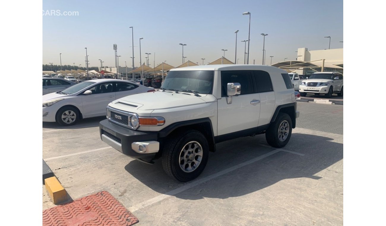 Toyota FJ Cruiser Toyota FJ cruiser  2011