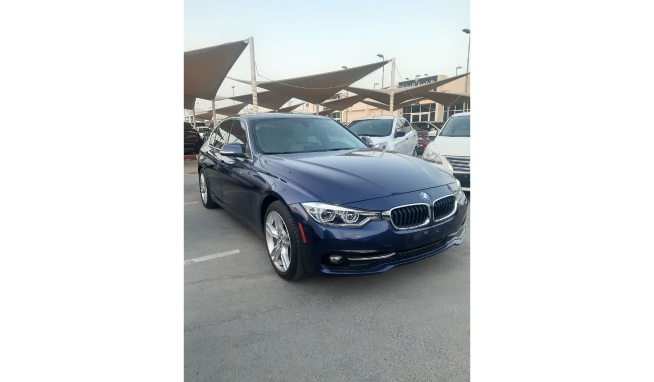 BMW 330i الامارات الشارقة سوق الحراج