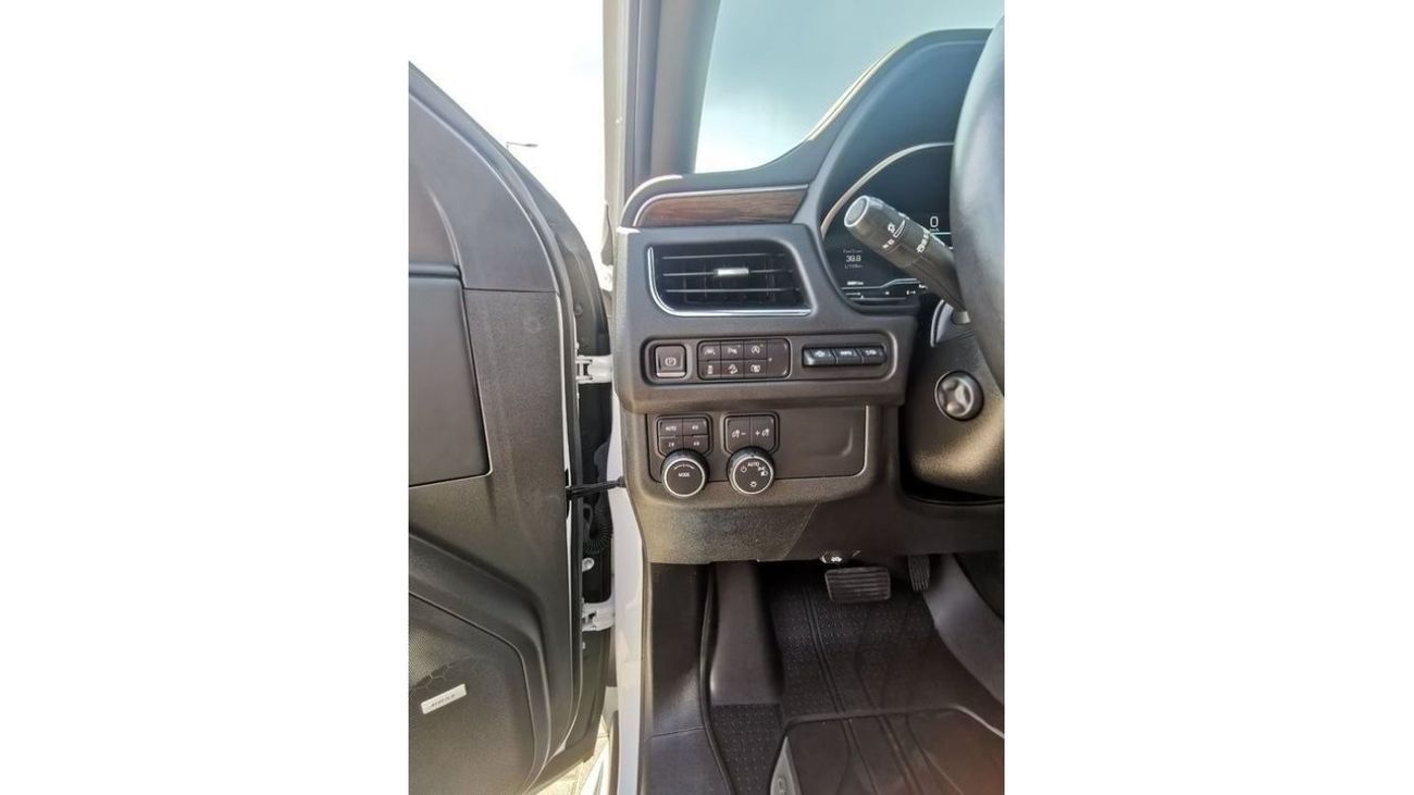 Chevrolet Suburban Chevrolet Premier Suburban - 2023 - White