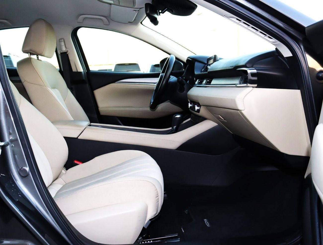 مازدا 6 مازدا 6 2022 خليجي بحالة الوكالة بدون صبغ بدون حوادث